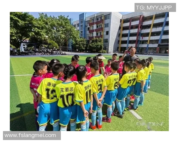 带扬的足球明星如何在绿茵场上书写传奇人生与荣耀篇章